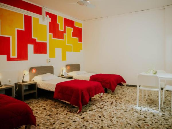 Ostello S. Fosca - CPU Venice Hostels : photo 1 de la chambre lit simple dans dortoir mixte