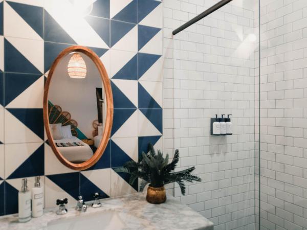 Reunion Hotel : photo 5 de la chambre chambre lit king-size deluxe