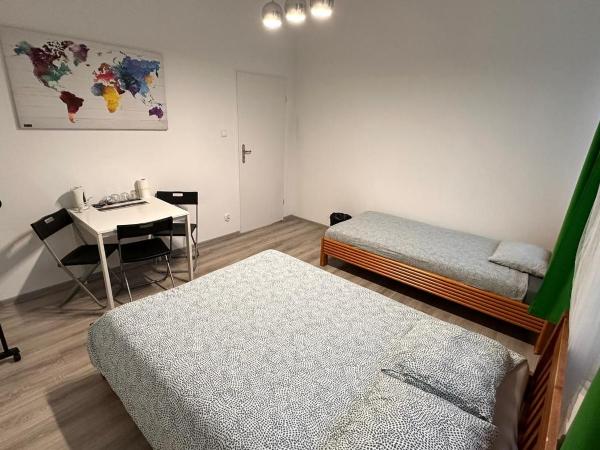 Rynek 6 : photo 6 de la chambre chambre double avec salle de bains commune