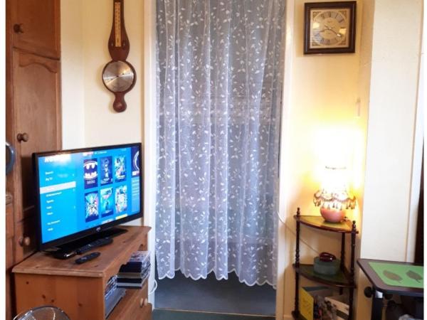 Private Annex, Little Flat, Private Entrance : photo 1 de la chambre chambre lits jumeaux avec salle de bains