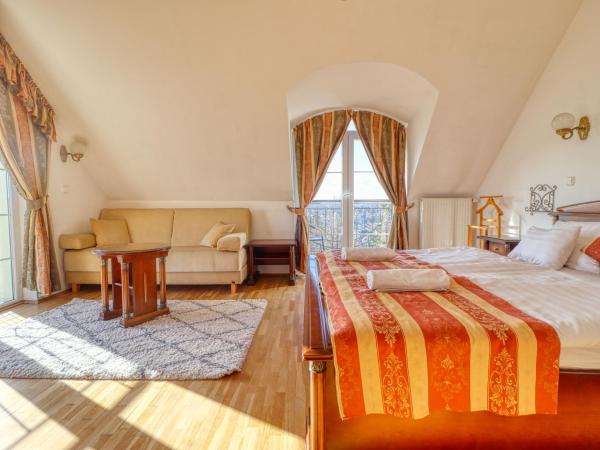 Villa Panoráma : photo 3 de la chambre chambre familiale supérieure