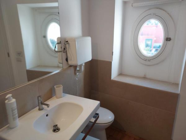 B&B Attico Ventaglieri with Panoramic Terrace : photo 10 de la chambre chambre double avec salle de bains privative