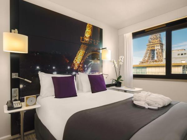 Mercure Paris Centre Tour Eiffel : photo 3 de la chambre chambre double privilège avec lit double - Étage supérieur - vue sur tour eiffel