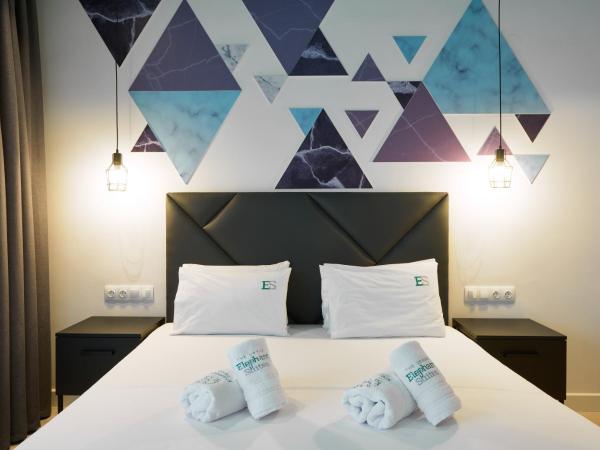 Urban Elephant Suites : photo 5 de la chambre chambre double avec balcon