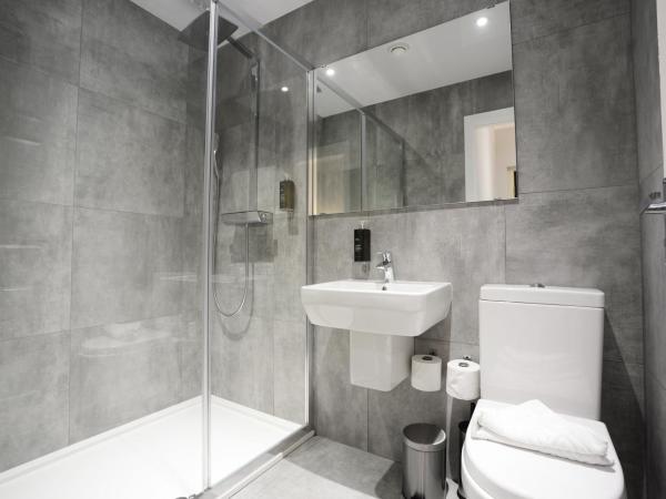 The 29 London : photo 10 de la chambre chambre simple avec toilettes privatives et douche