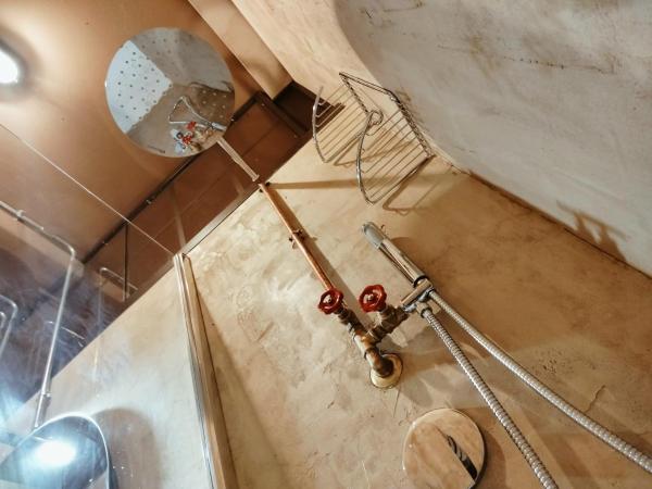 Hostel 7 : photo 9 de la chambre chambre double ou lits jumeaux supérieure