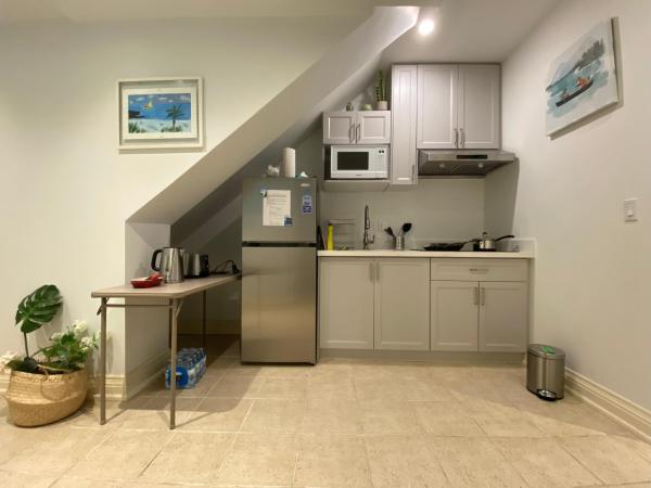 One Deluxe Bedroom Suite in Midtown : photo 3 de la chambre chambre lit queen-size deluxe