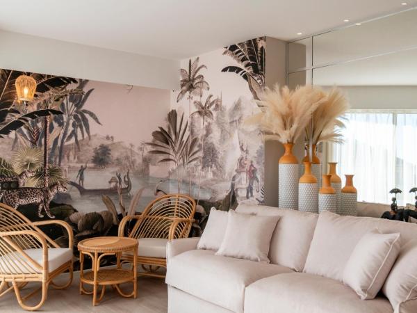 Résidence Hôtelière Chambord au coeur de Menton - entièrement rénovée : photo 4 de la chambre penthouse