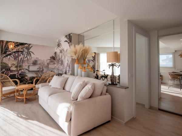 Résidence Hôtelière Chambord au coeur de Menton - entièrement rénovée : photo 10 de la chambre penthouse