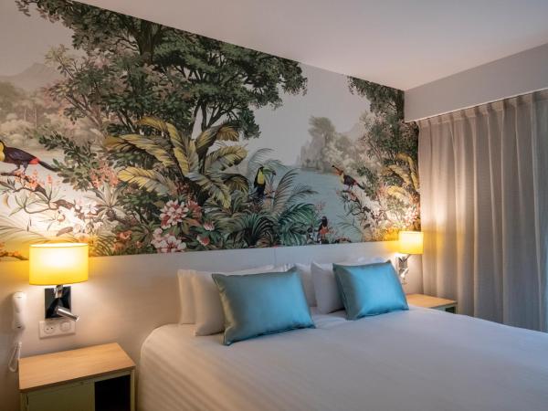 Résidence Hôtelière Chambord au coeur de Menton - entièrement rénovée : photo 7 de la chambre chambre lits jumeaux deluxe