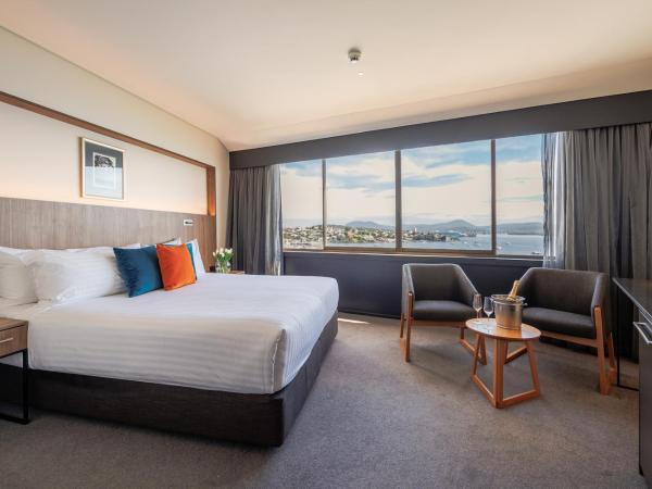 Wrest Point : photo 2 de la chambre chambre lit king-size deluxe - vue sur port