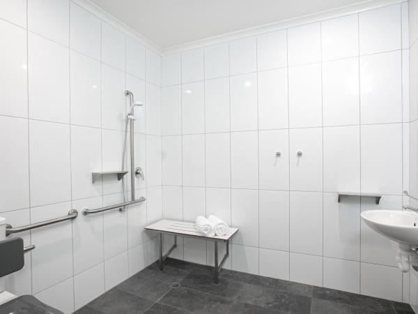 MiHaven Shared Living - Gatton St : photo 5 de la chambre chambre lit queen-size - accessible aux personnes à mobilité réduite