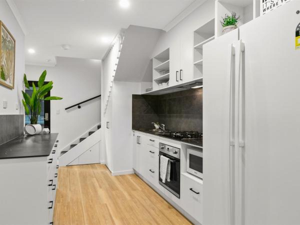 MiHaven Shared Living - Gatton St : photo 2 de la chambre chambre lit queen-size - accessible aux personnes à mobilité réduite