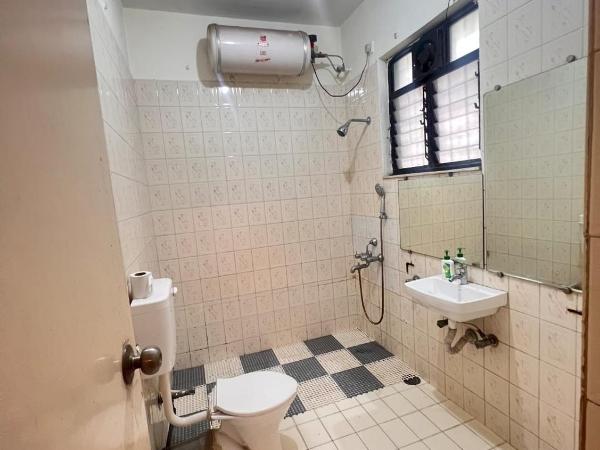 Rostel Backpackers Hostel : photo 1 de la chambre dortoir de 4 lits pour hommes