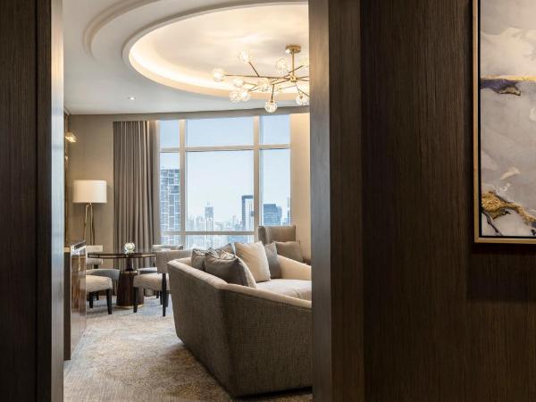 Centara Grand At CentralWorld : photo 3 de la chambre suite club avec vue sur la ville