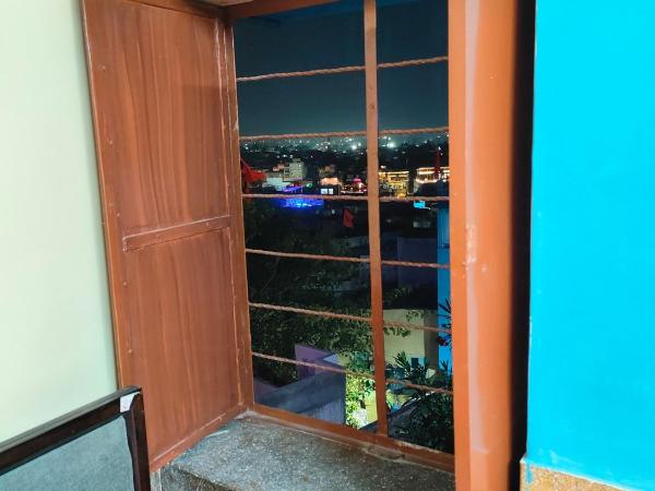 MOON NIGHT GUEST HOUSE : photo 2 de la chambre chambre double standard avec ventilateur