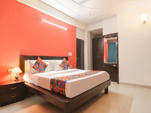 FabHotel The Lavish Villa : photo 1 de la chambre chambre double standard