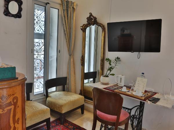 Dar Souad : photo 5 de la chambre chambre double avec salle de bains privative