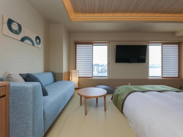 Bayside Hotel Azur Takeshiba : photo 6 de la chambre modern japanese luxury room with ocean view - non-smoking