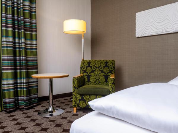 Mövenpick Hotel Nürnberg Airport : photo 9 de la chambre chambre lits jumeaux supérieure
