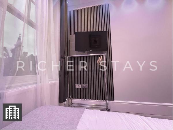 Hackney Suites - En-suite rooms & amenities : photo 3 de la chambre chambre simple avec salle de bains commune