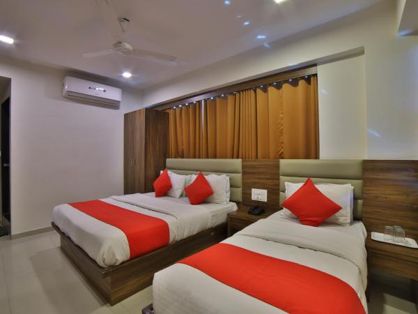 Hotel Sunstar Inn : photo 6 de la chambre chambre triple