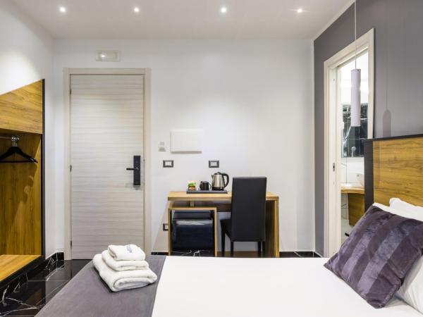 Hotel Bella Napoli : photo 3 de la chambre chambre double supérieure