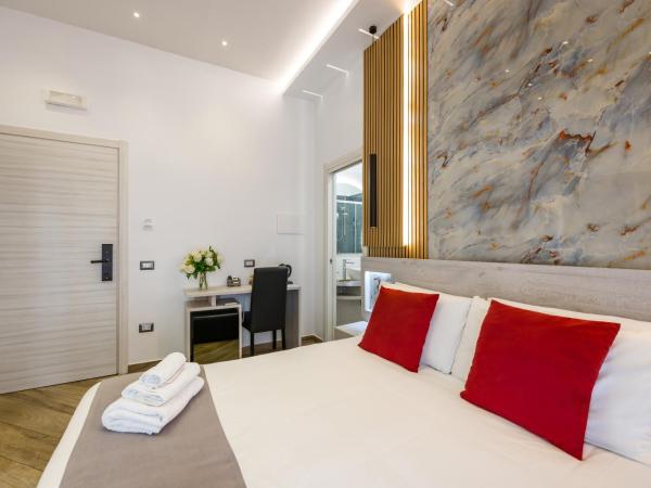 Hotel Bella Napoli : photo 6 de la chambre chambre triple