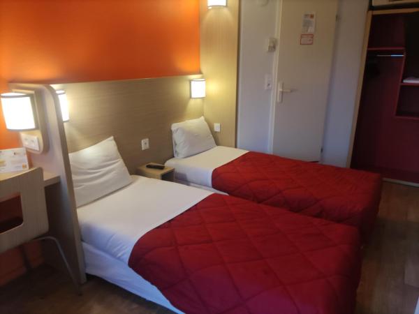 Premiere Classe Vannes : photo 5 de la chambre chambre lits jumeaux