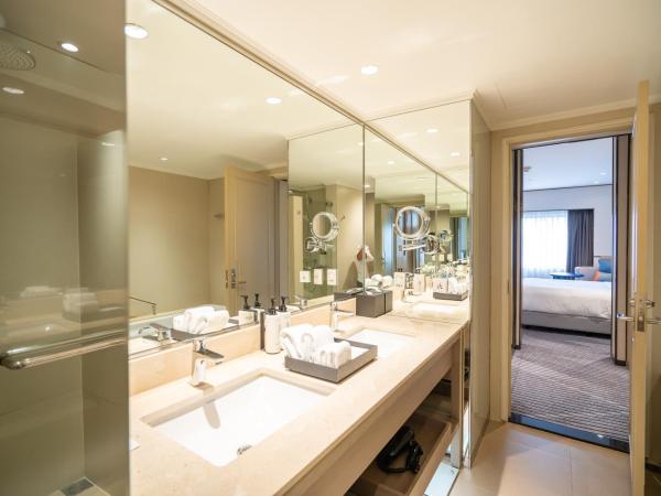 Crowne Plaza Bangkok Parc Lumpini : photo 4 de la chambre chambre lit king-size premium avec kitchenette