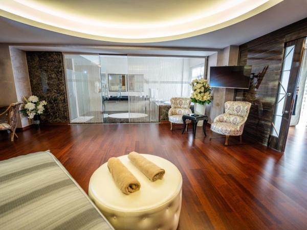 Prime Beach Hotel Ex Ideal Prime Beach : photo 3 de la chambre suite lit king-size - vue sur mer