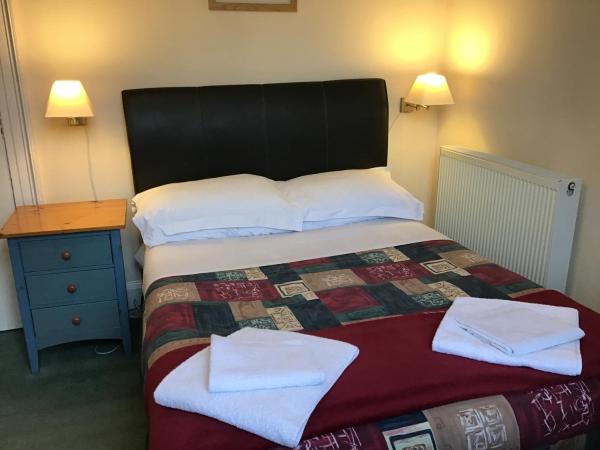 The Royal Crown Guest House : photo 1 de la chambre petite chambre double