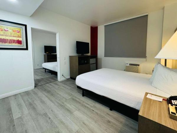Ramada by Wyndham San Diego Airport : photo 4 de la chambre hébergement 1 chambre 2 lits queen-size accessible aux personnes à mobilité rréduite/malentendantes - non-fumeurs