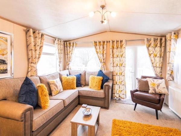 The Major Oak Lodge with Hot Tub : photo 4 de la chambre holiday lodge