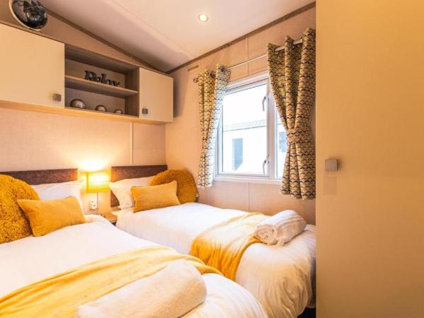 The Major Oak Lodge with Hot Tub : photo 6 de la chambre holiday lodge