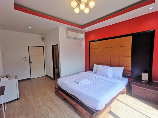Kan Home Hotel : photo 2 de la chambre chambre double avec balcon