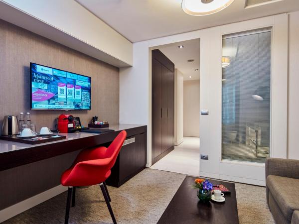 Mövenpick Istanbul Hotel Golden Horn : photo 2 de la chambre suite junior lit king-size