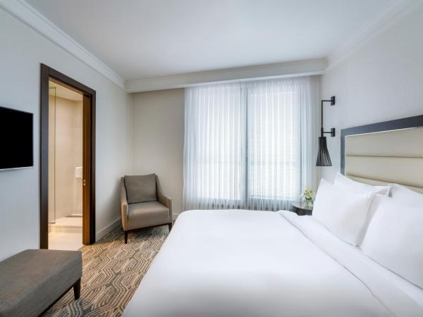 Mövenpick Istanbul Hotel Golden Horn : photo 5 de la chambre suite junior lit king-size