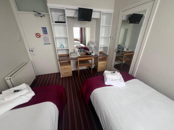 Brig Inn Hotel : photo 2 de la chambre chambre lits jumeaux standard