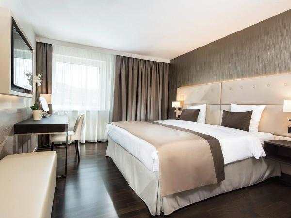 Wyndham Grand Salzburg Conference Centre : photo 6 de la chambre chambre double exécutive avec accès au salon