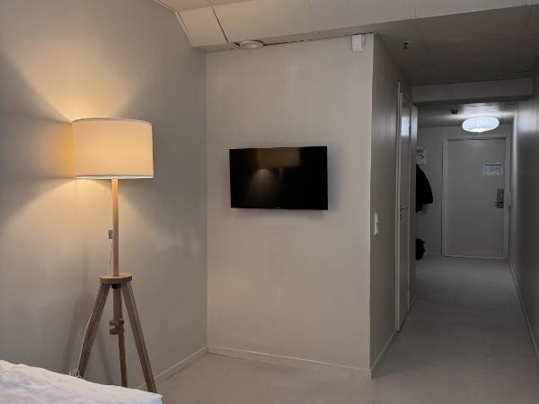 Nomad Gardet : photo 2 de la chambre chambre double avec lit d'appoint