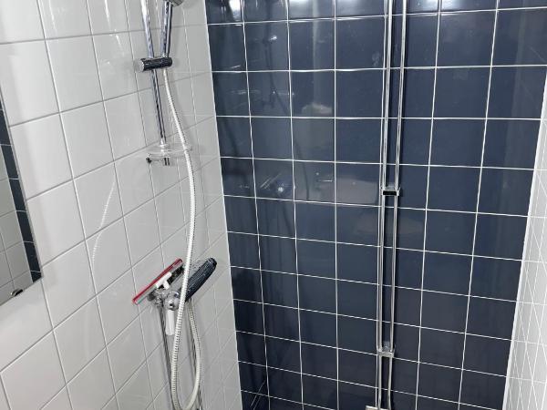 Nomad Gardet : photo 6 de la chambre petite chambre lits jumeaux