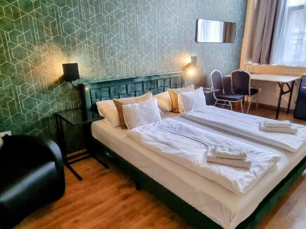 Boutique Hotel & Event Center : photo 1 de la chambre chambre double standard