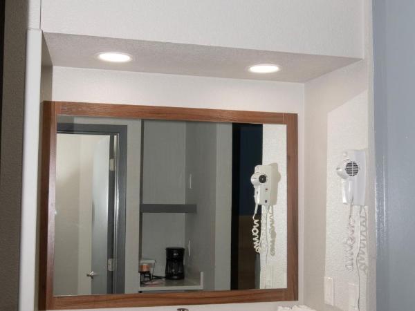 Quality Inn Portland Airport PDX : photo 4 de la chambre chambre 2 lits queen-size - non-fumeurs