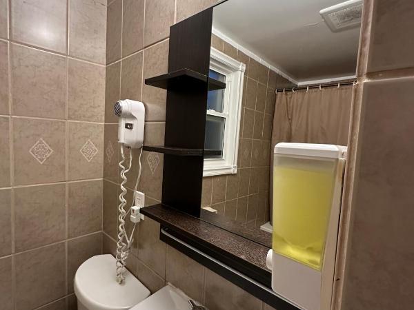 Nox Hostel : photo 5 de la chambre lit dans dortoir pour hommes de 4 lits