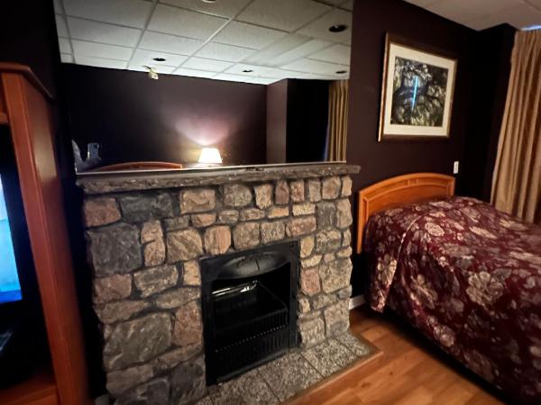 Nox Hostel : photo 2 de la chambre chambre lits jumeaux avec salle de bains privative