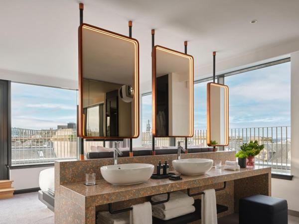 W Edinburgh : photo 3 de la chambre cool corner king suite with castle view