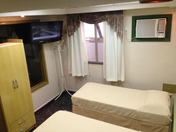 Hotel Fênix (Adult Only) : photo 5 de la chambre chambre lits jumeaux standard