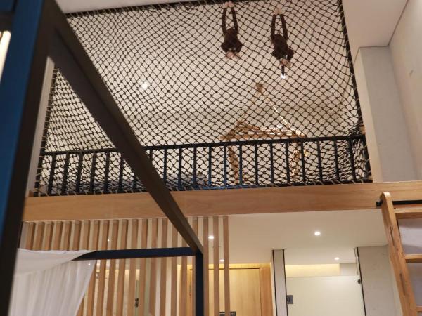 Shanghai Pudong Airport Moonlo Hotel - Pet Friendly : photo 3 de la chambre family suite (pudong airport or disney free shuttle bus)