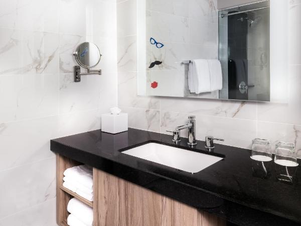 The LINQ Hotel and Casino : photo 6 de la chambre suite lit king-size - non-fumeurs - caesars suites